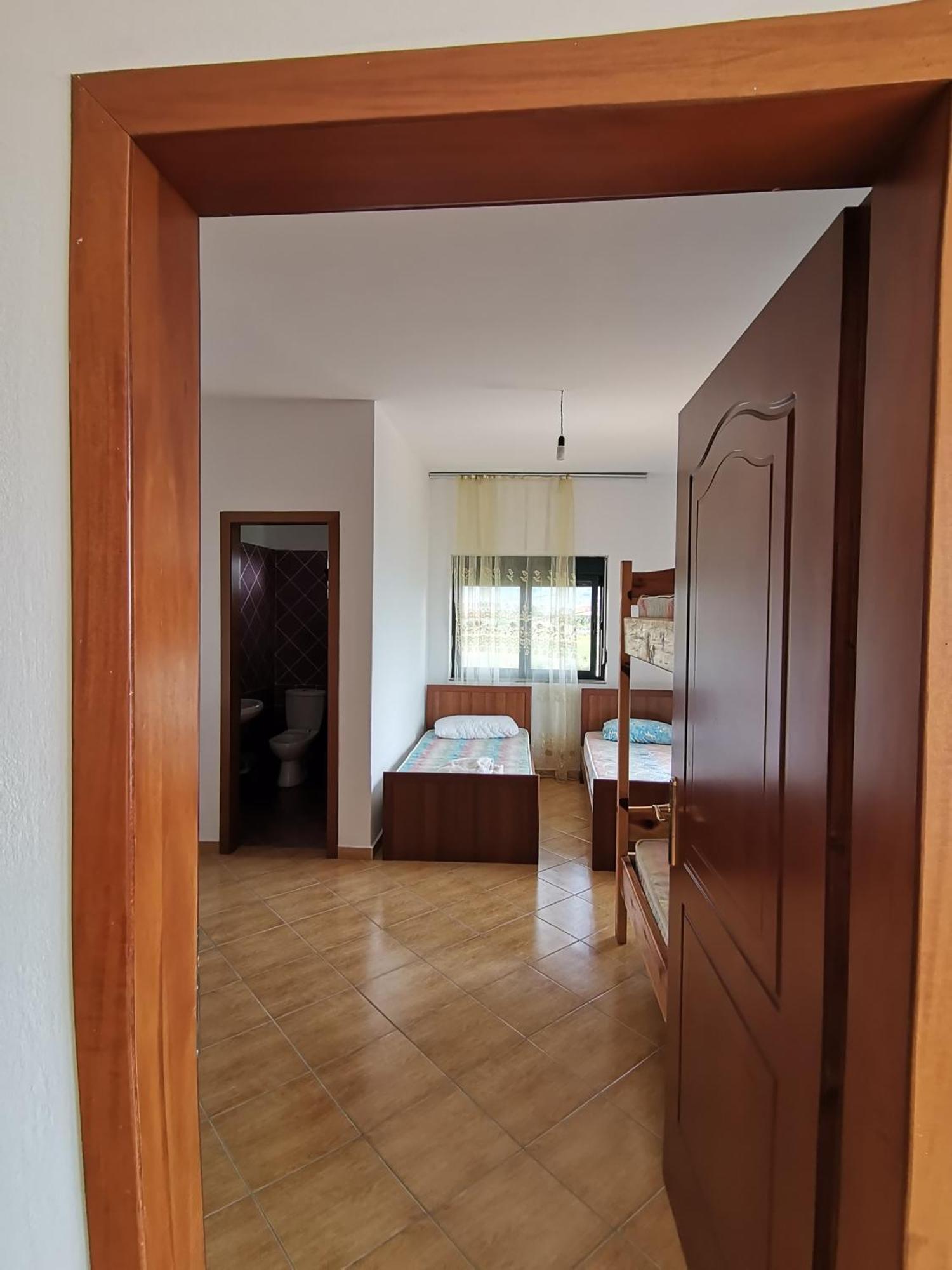 Hotel Bora Gostime Екстериор снимка